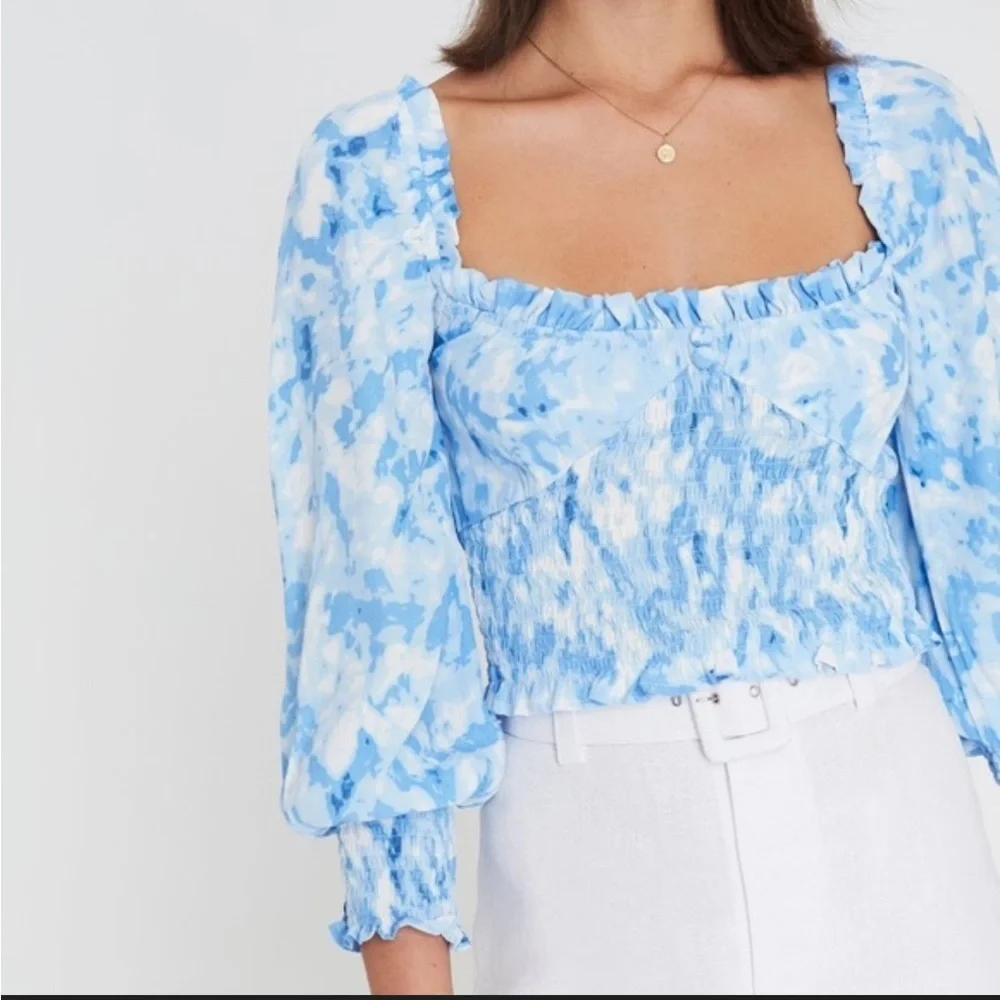 Faithfull The Brand Willow Smocked Blue Floral Top Puff Sleeve Square Neck 8 NWT